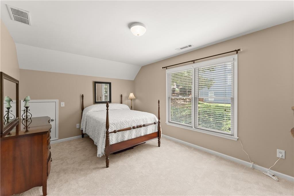 4015 Eyrie Farms Lane