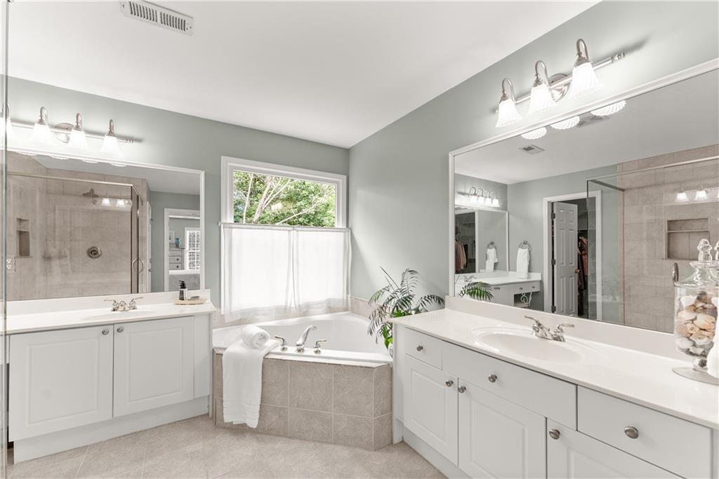 4015 Eyrie Farms Lane