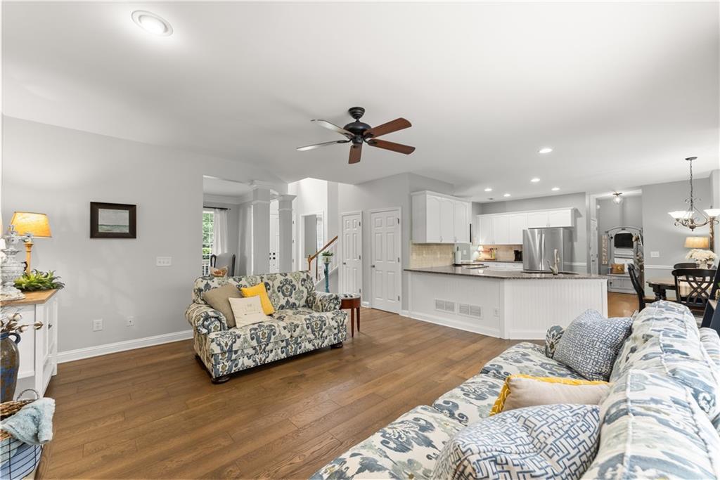 4015 Eyrie Farms Lane