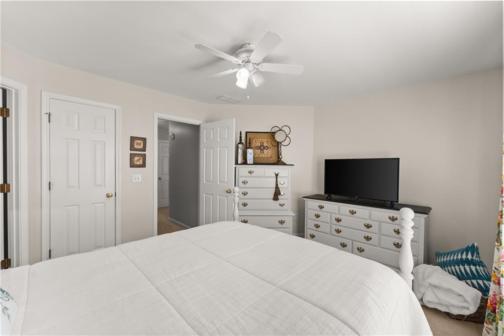 4015 Eyrie Farms Lane