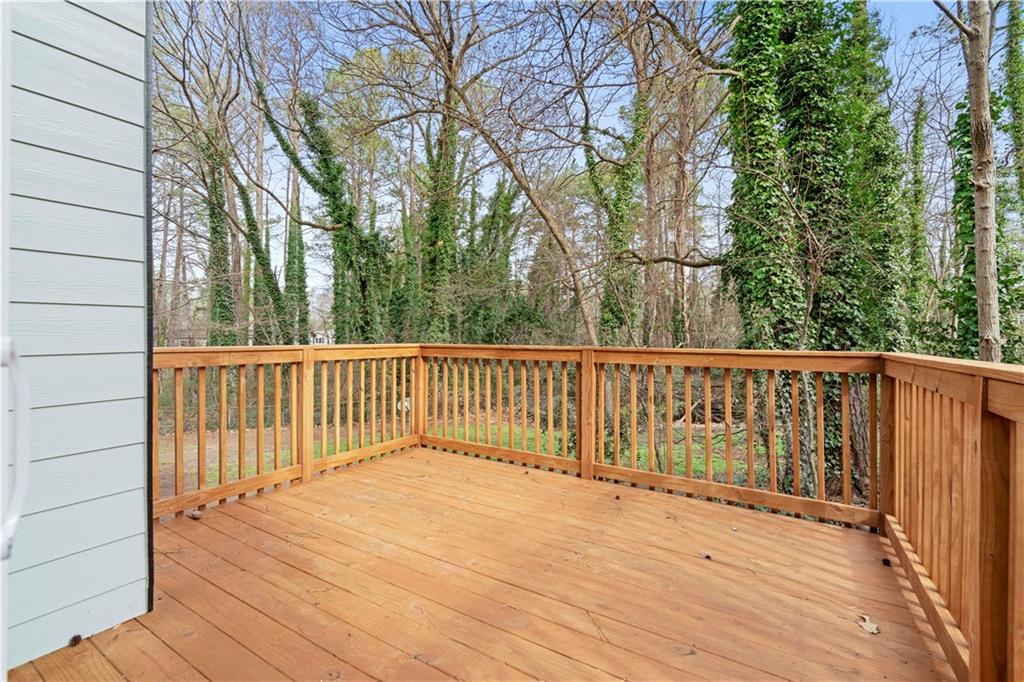 767 Starmist Court NE