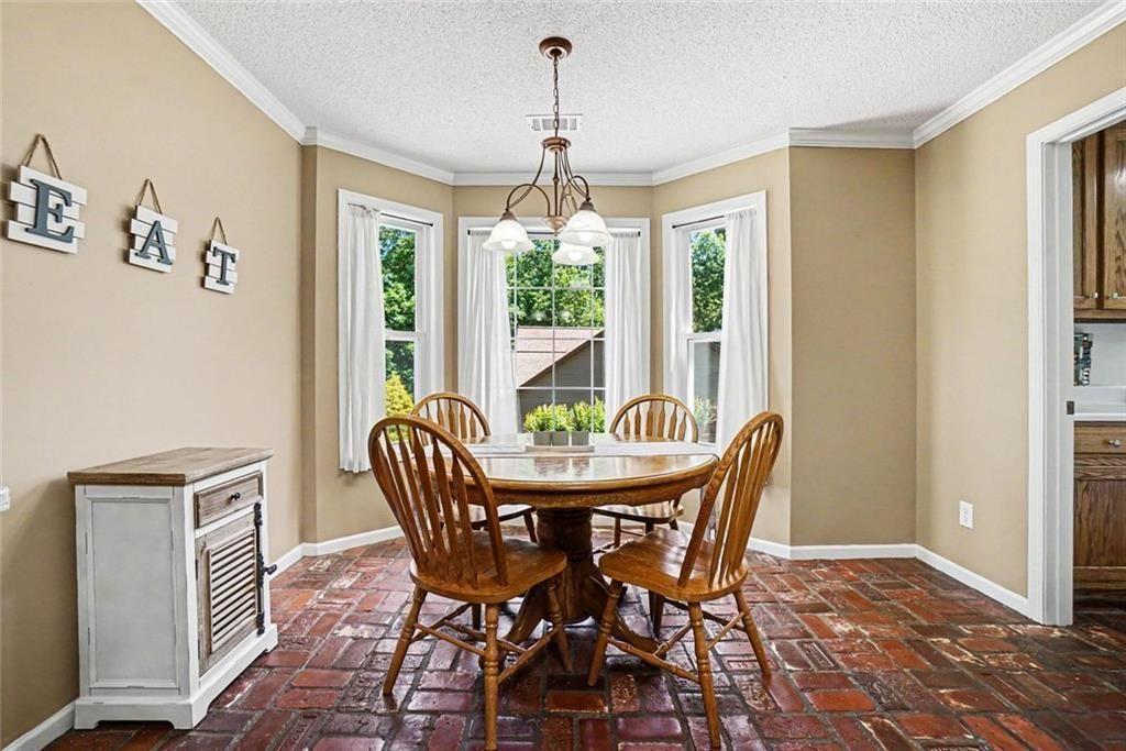 902 Cobblestone Trail