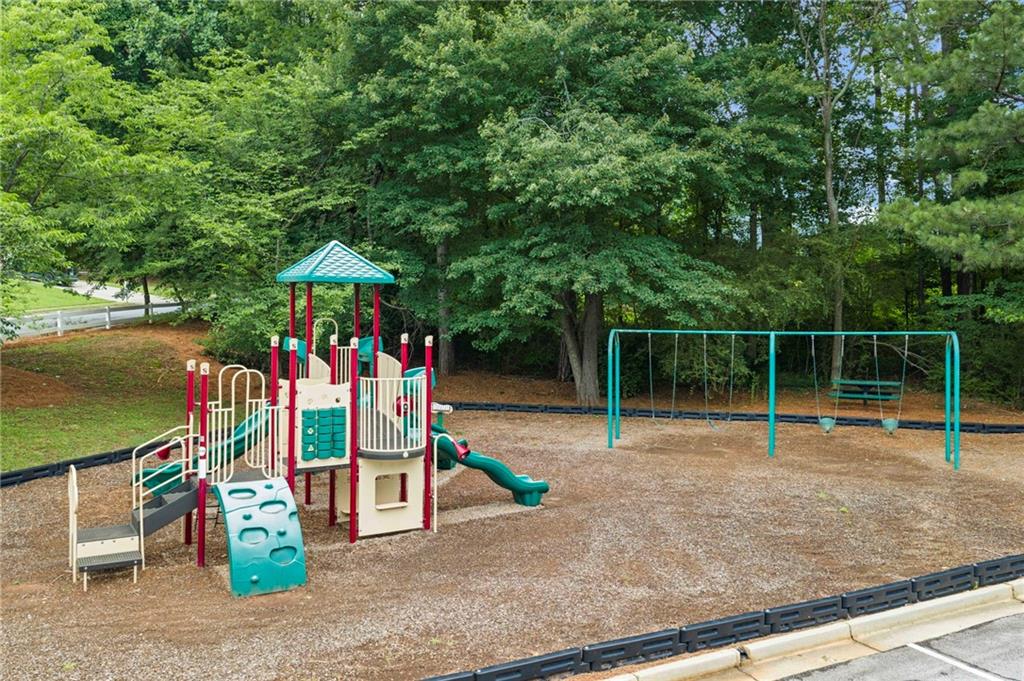 3598 Green Pine Way