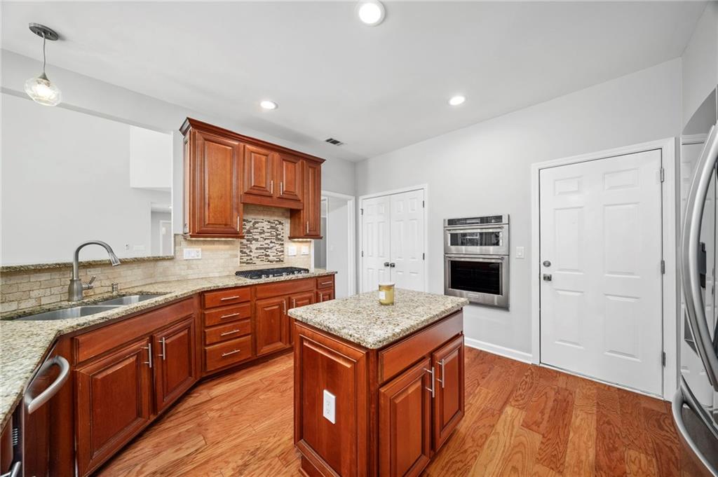 1150 Timberline Place