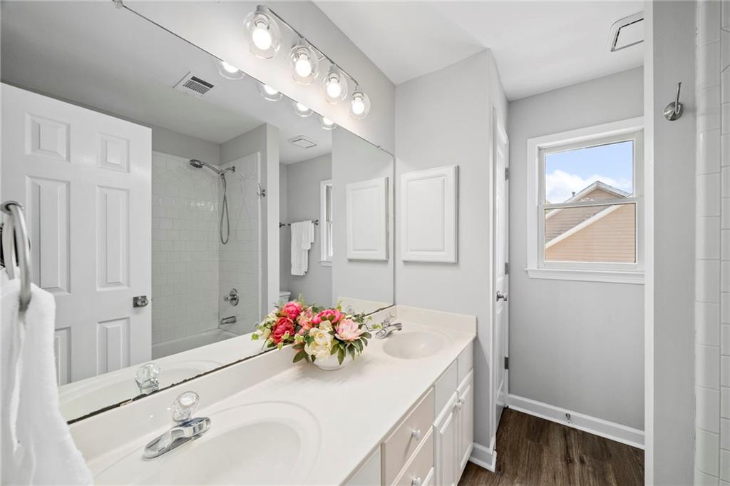 1150 Timberline Place