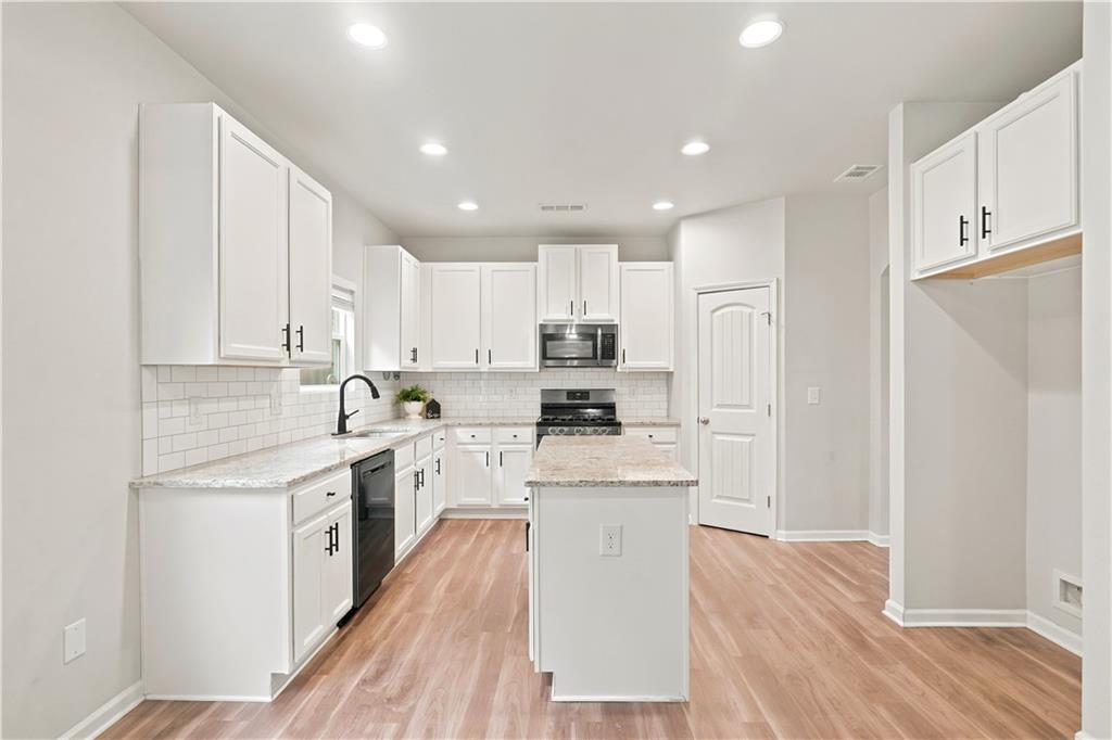 150 Laurelcrest Lane