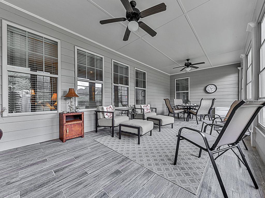 105 Laurel Overlook