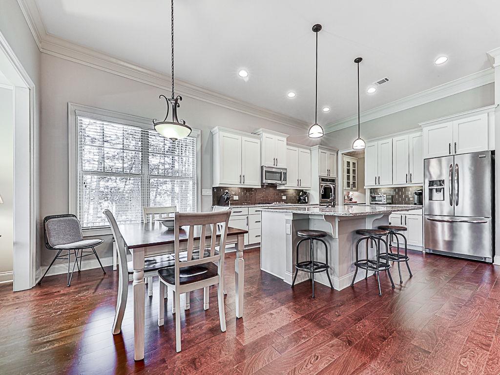 105 Laurel Overlook