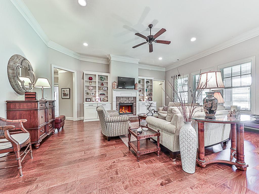 105 Laurel Overlook