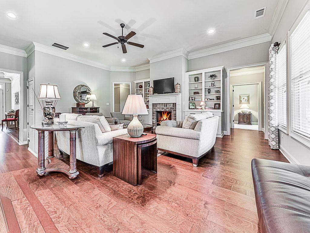 105 Laurel Overlook