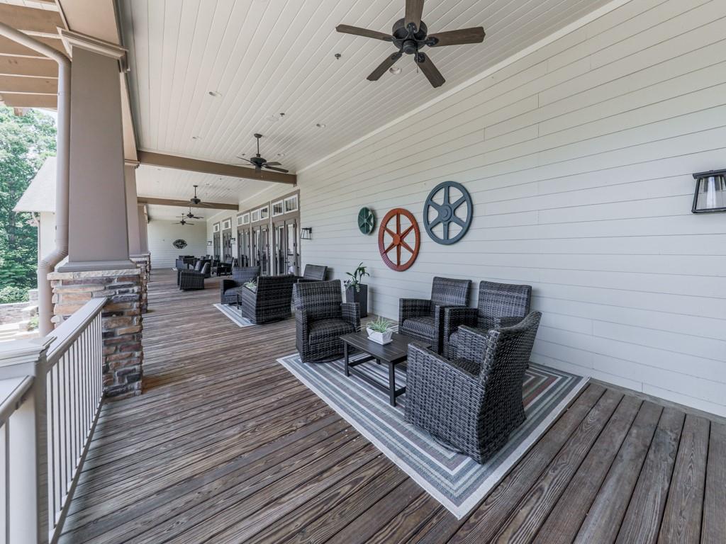 105 Laurel Overlook