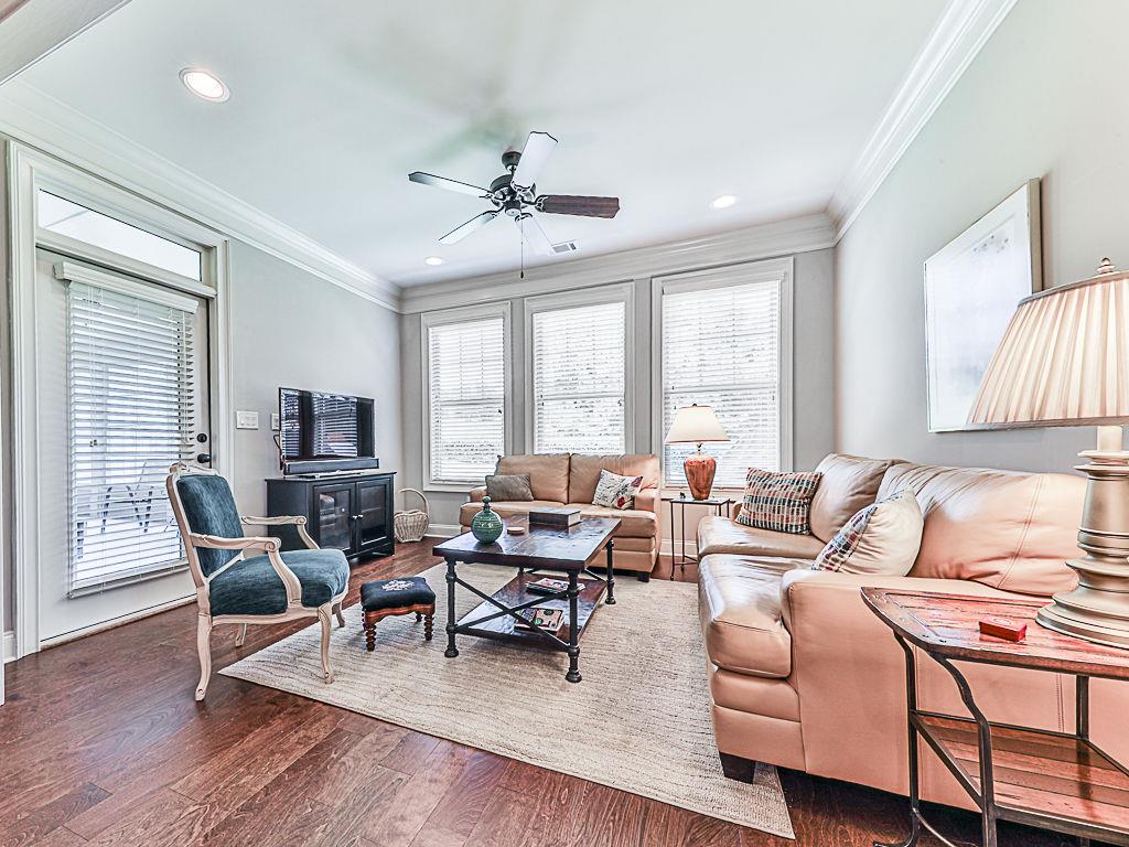 105 Laurel Overlook