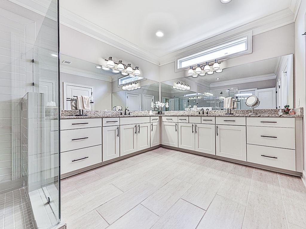 105 Laurel Overlook
