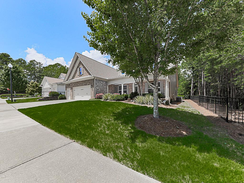 105 Laurel Overlook