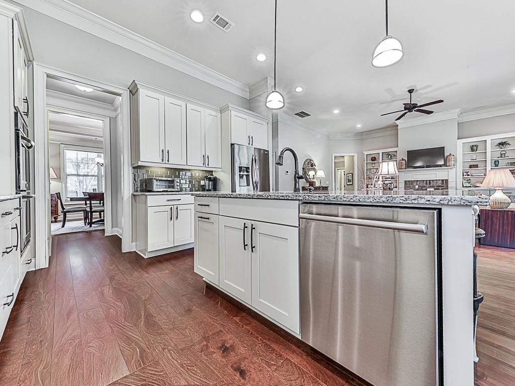 105 Laurel Overlook