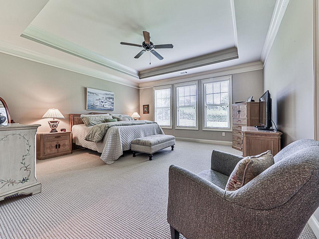 105 Laurel Overlook