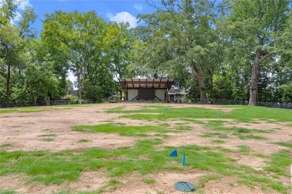 138 Inwood Walk