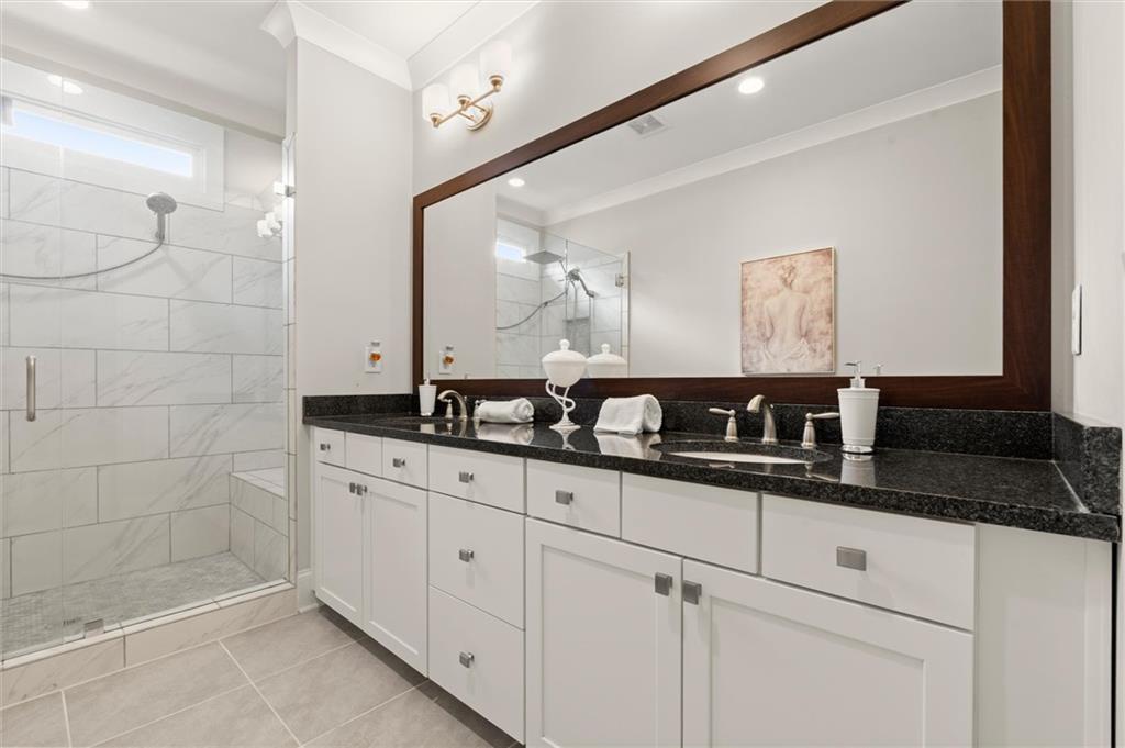 138 Inwood Walk