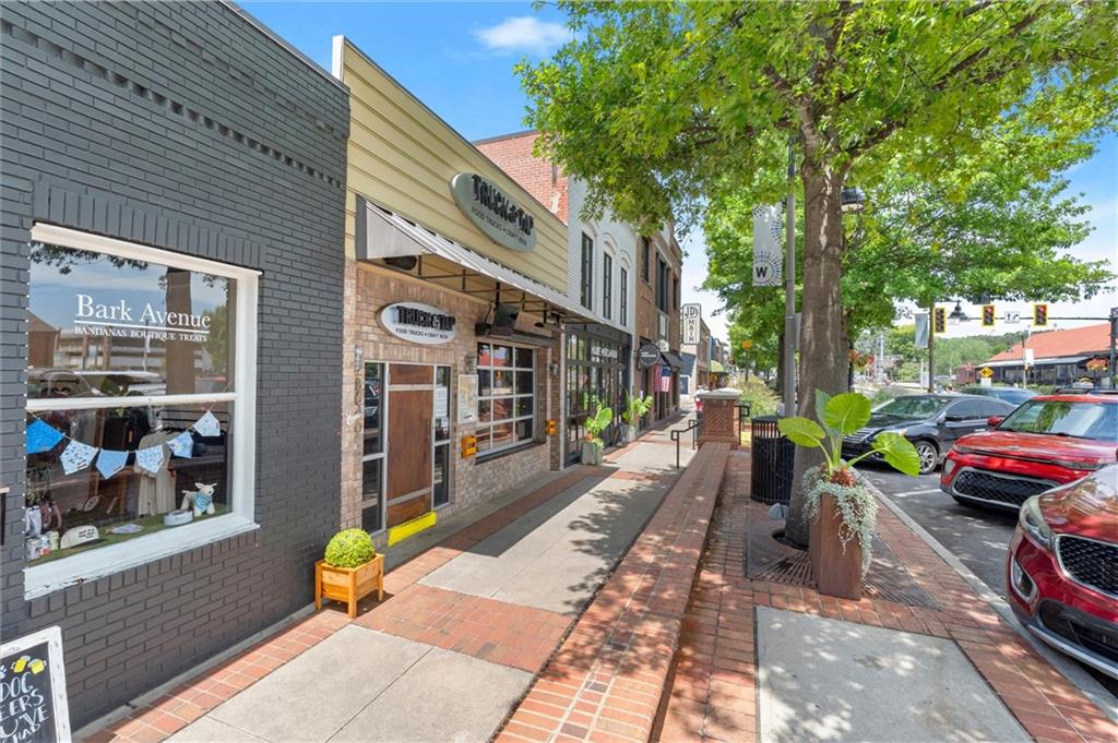 138 Inwood Walk