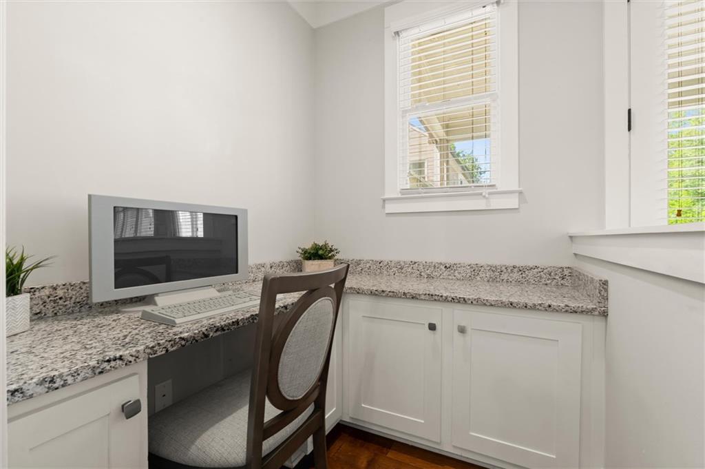 138 Inwood Walk