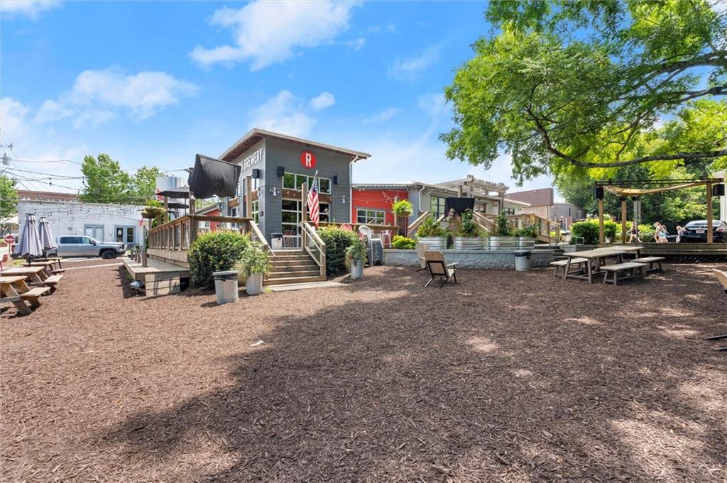 138 Inwood Walk