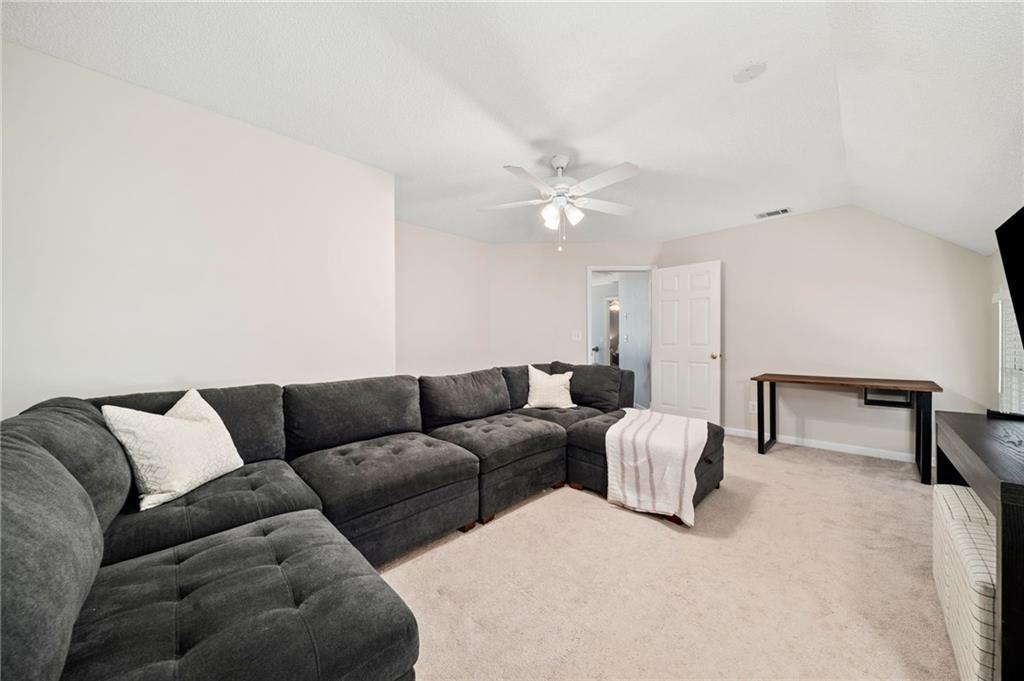 1005 Brentmoor Lane NW