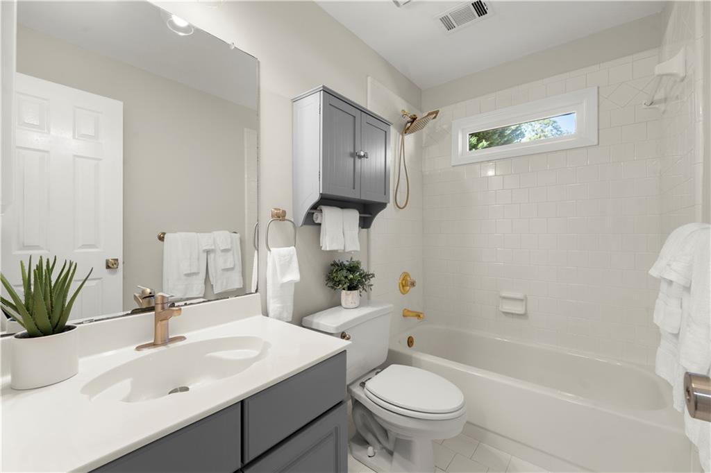 1150 Timberline Place