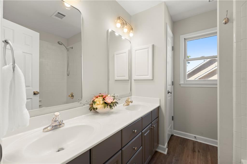 1150 Timberline Place