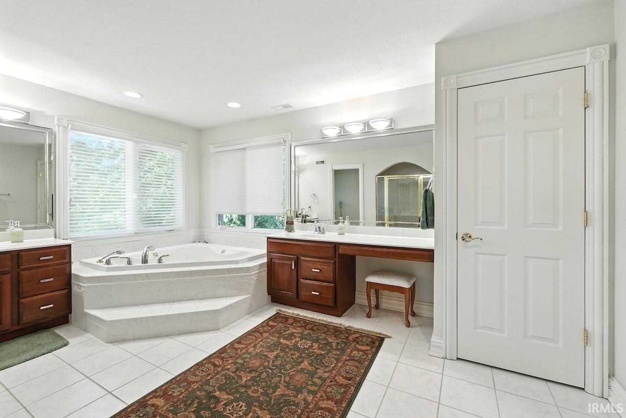 5300 W Autumn Springs Court