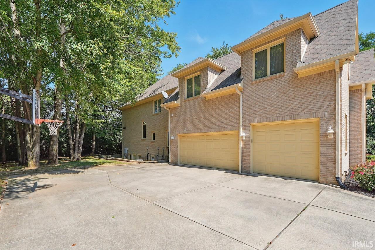 5300 W Autumn Springs Court