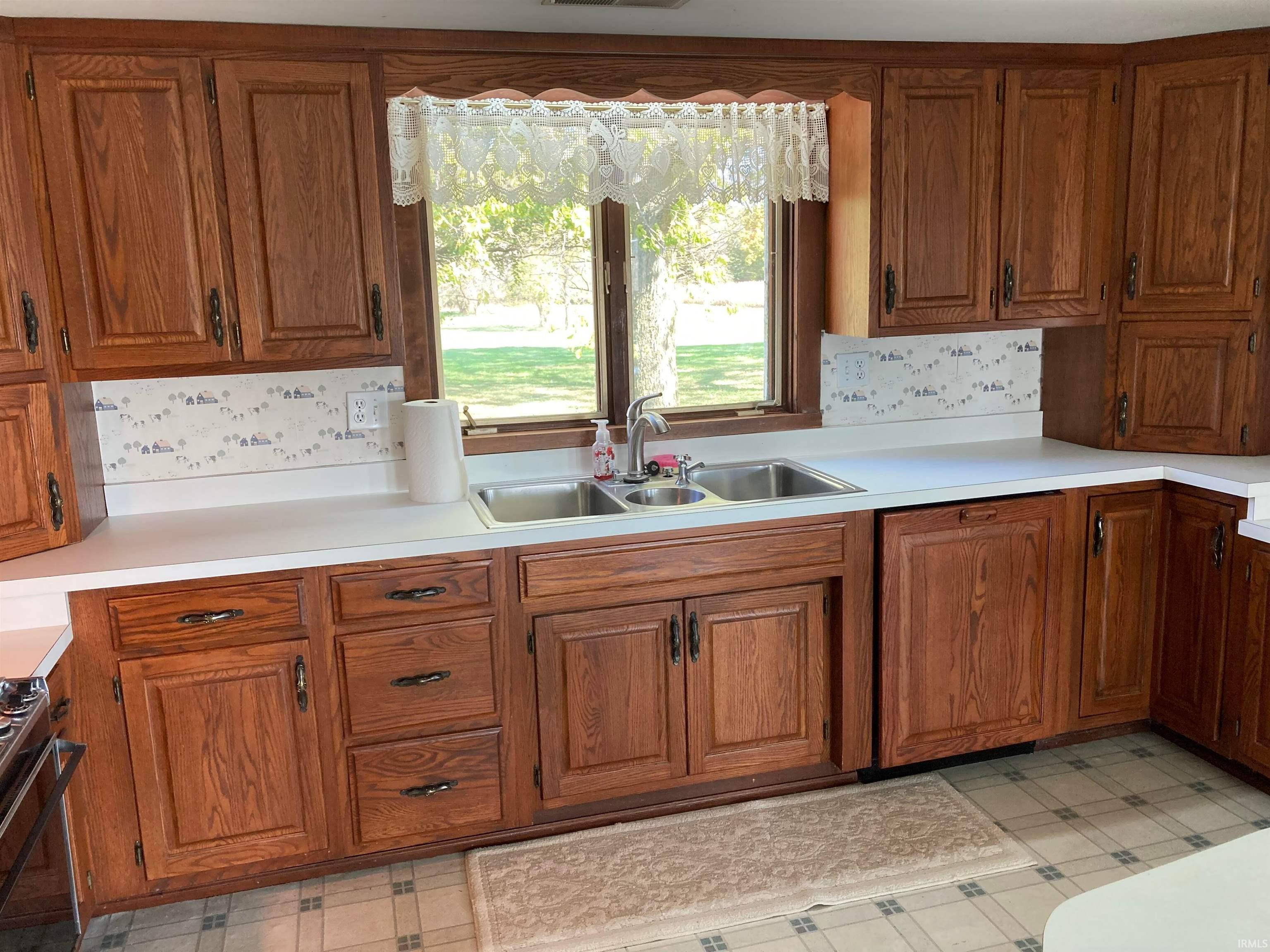 10510 E CR 1000 N Road