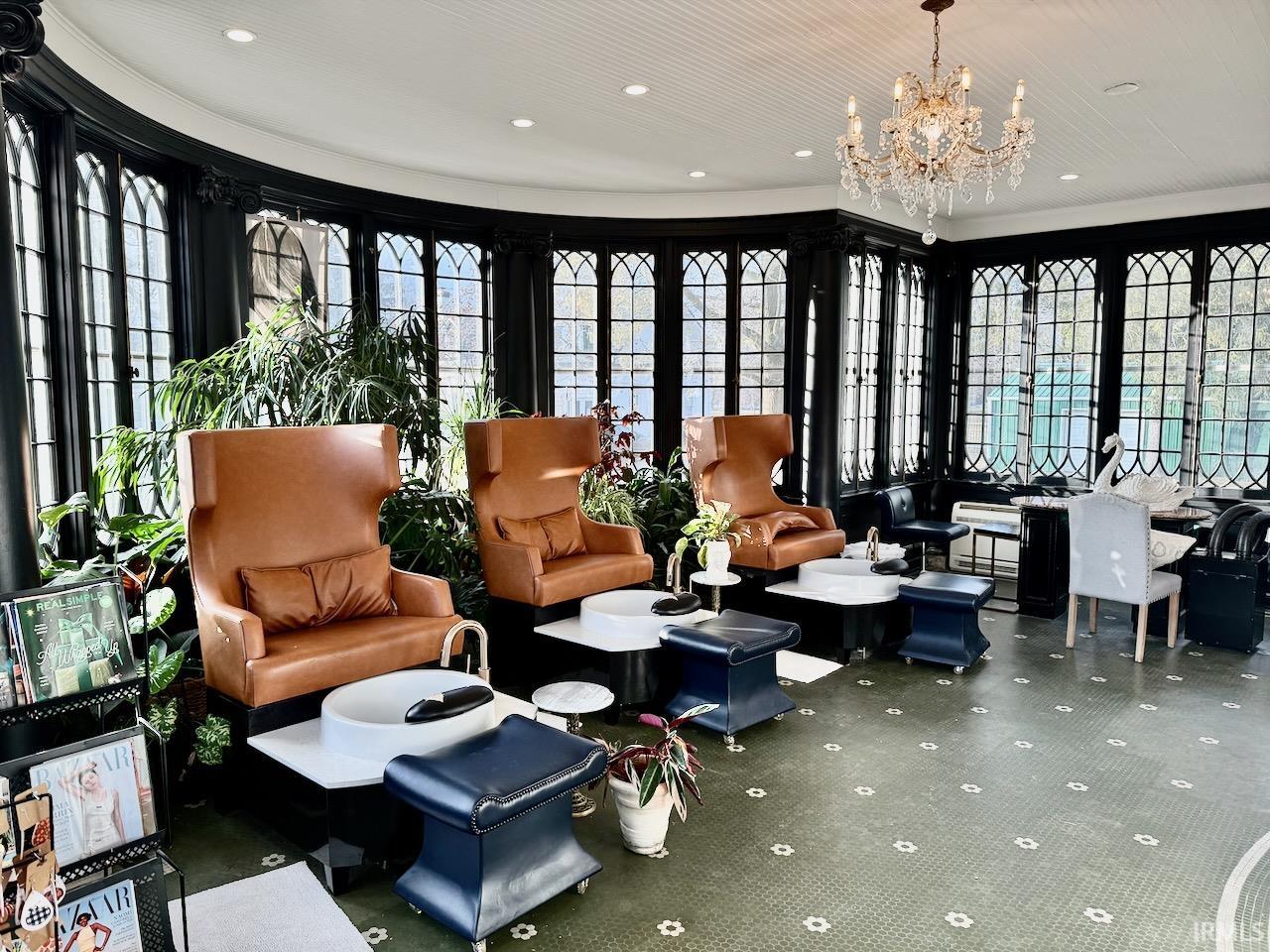 1400 W University Avenue