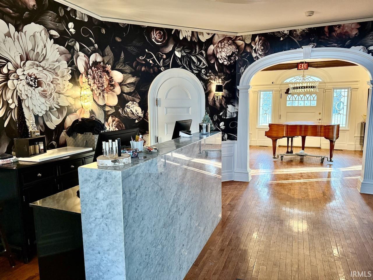 1400 W University Avenue