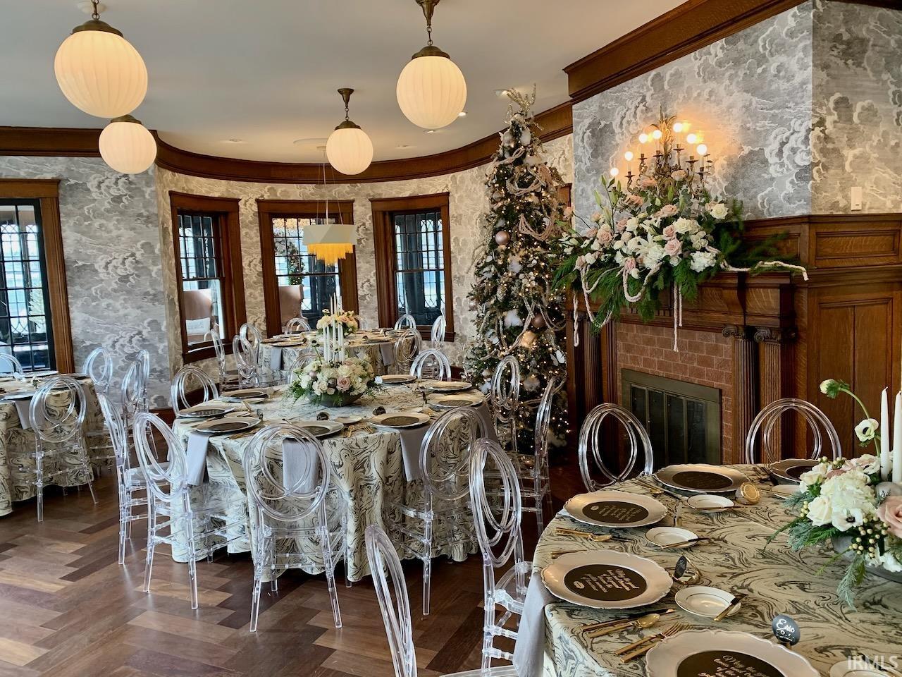 1400 W University Avenue