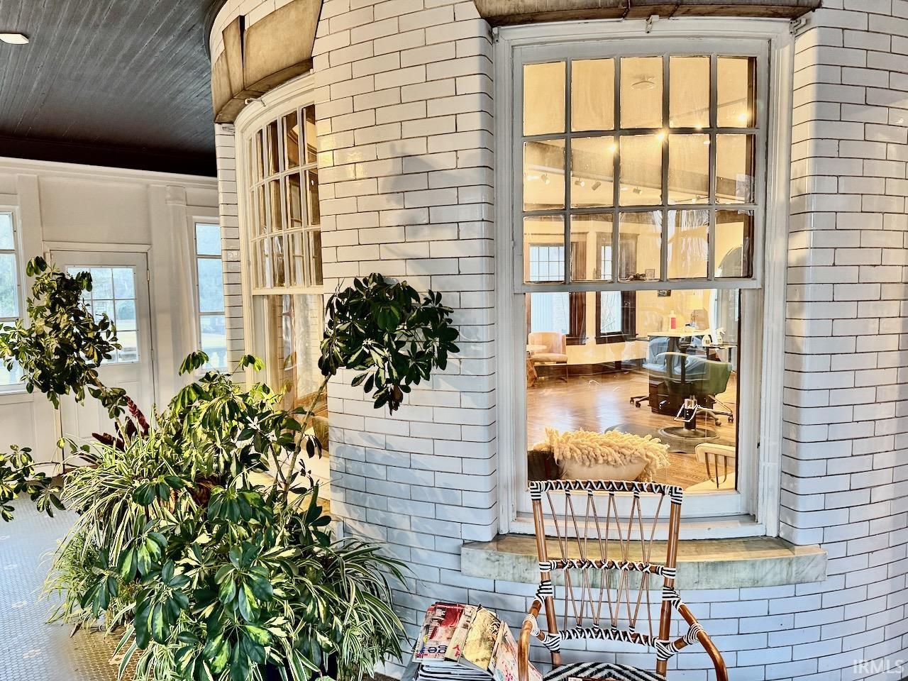 1400 W University Avenue