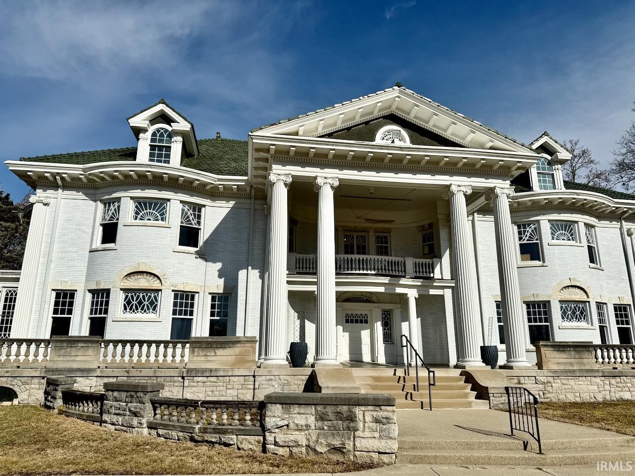 1400 W University Avenue