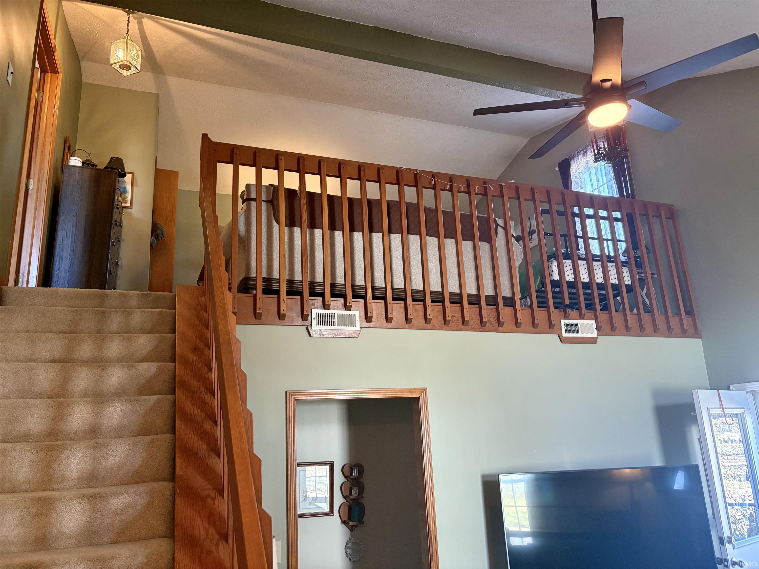 3934 N Lakeside Drive