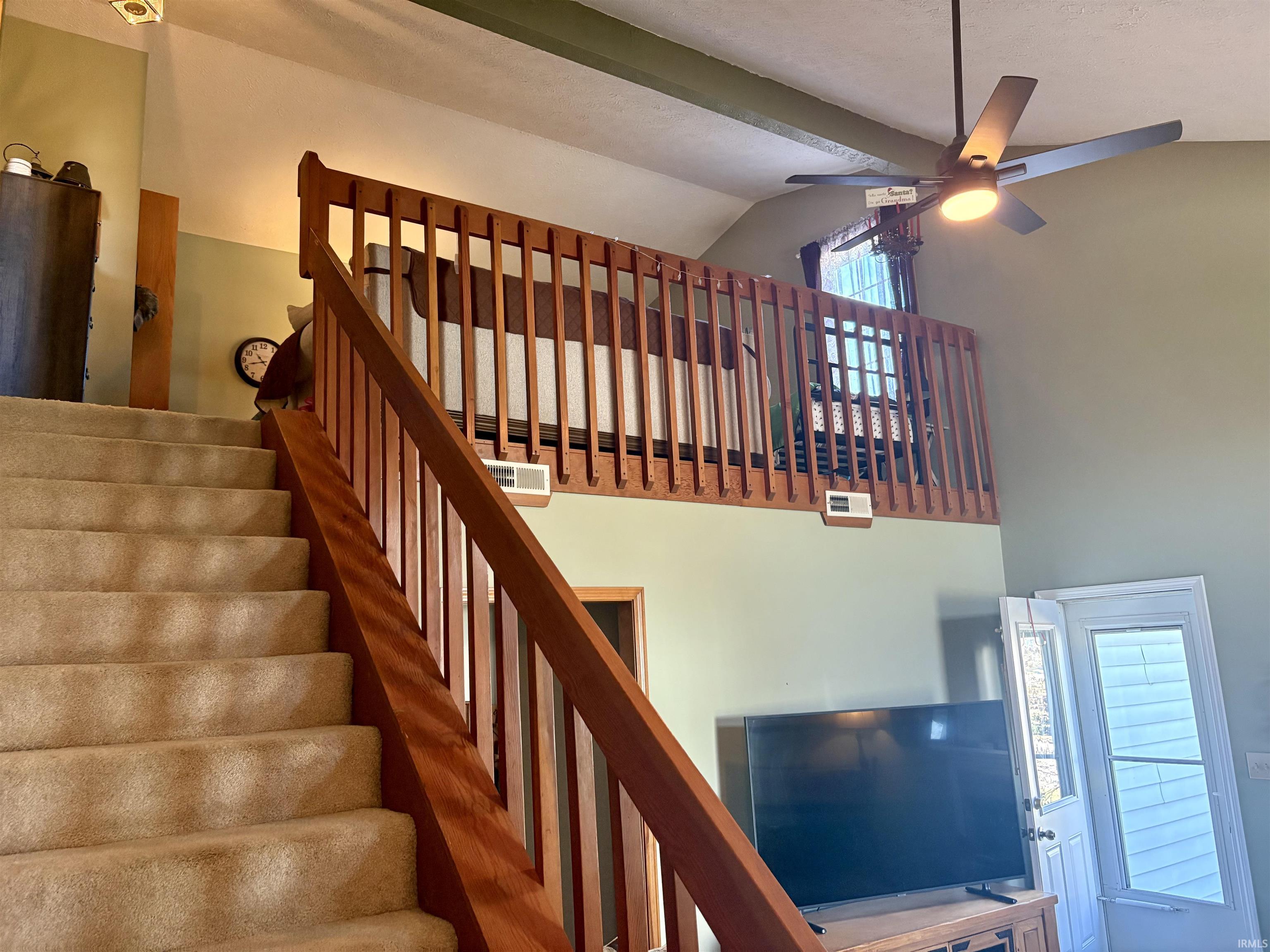 3934 N Lakeside Drive