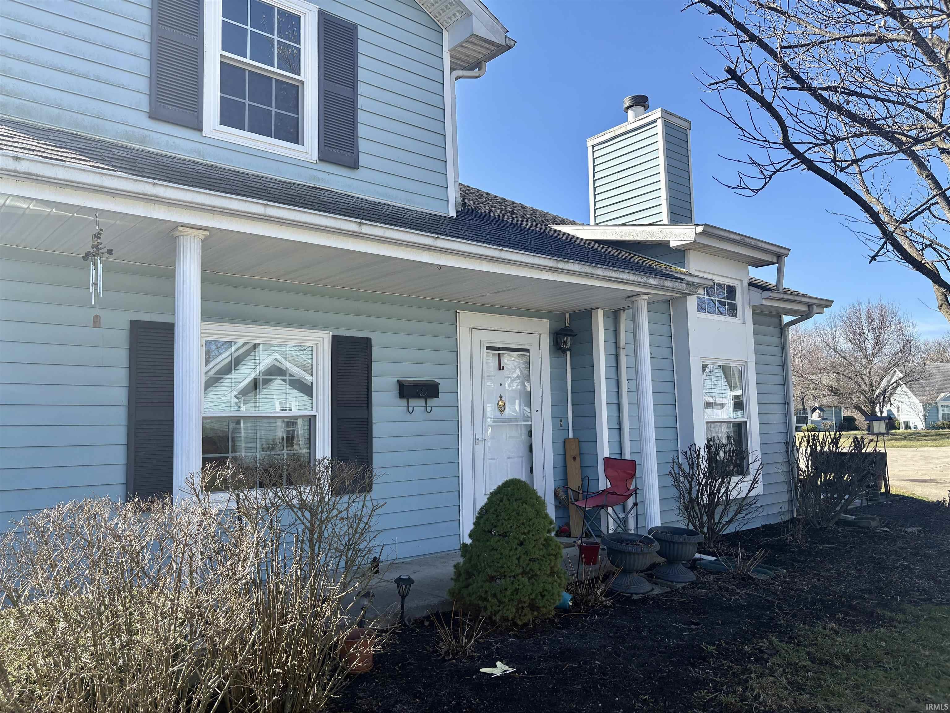 3934 N Lakeside Drive