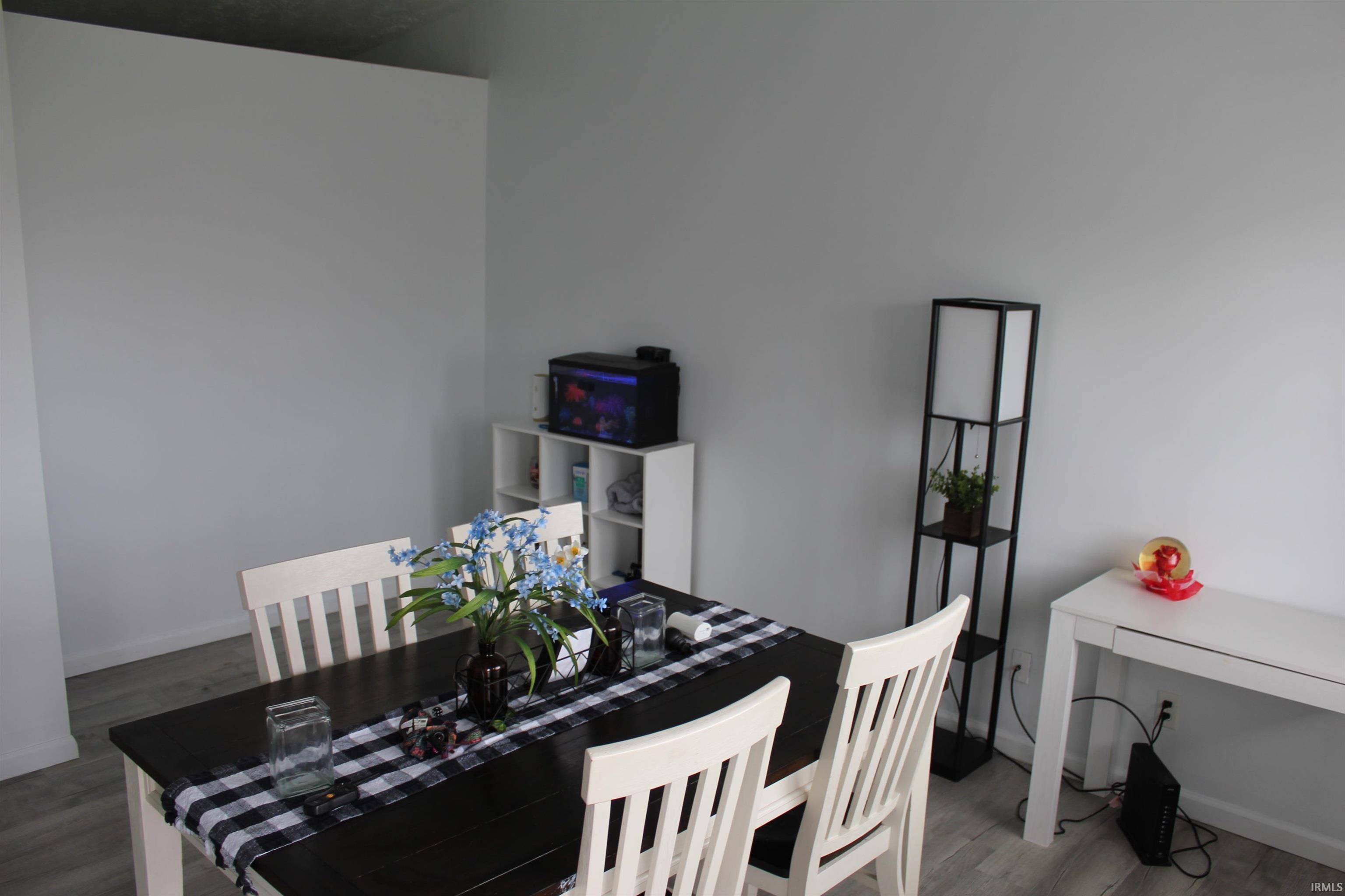 1408 N Olivewood Court