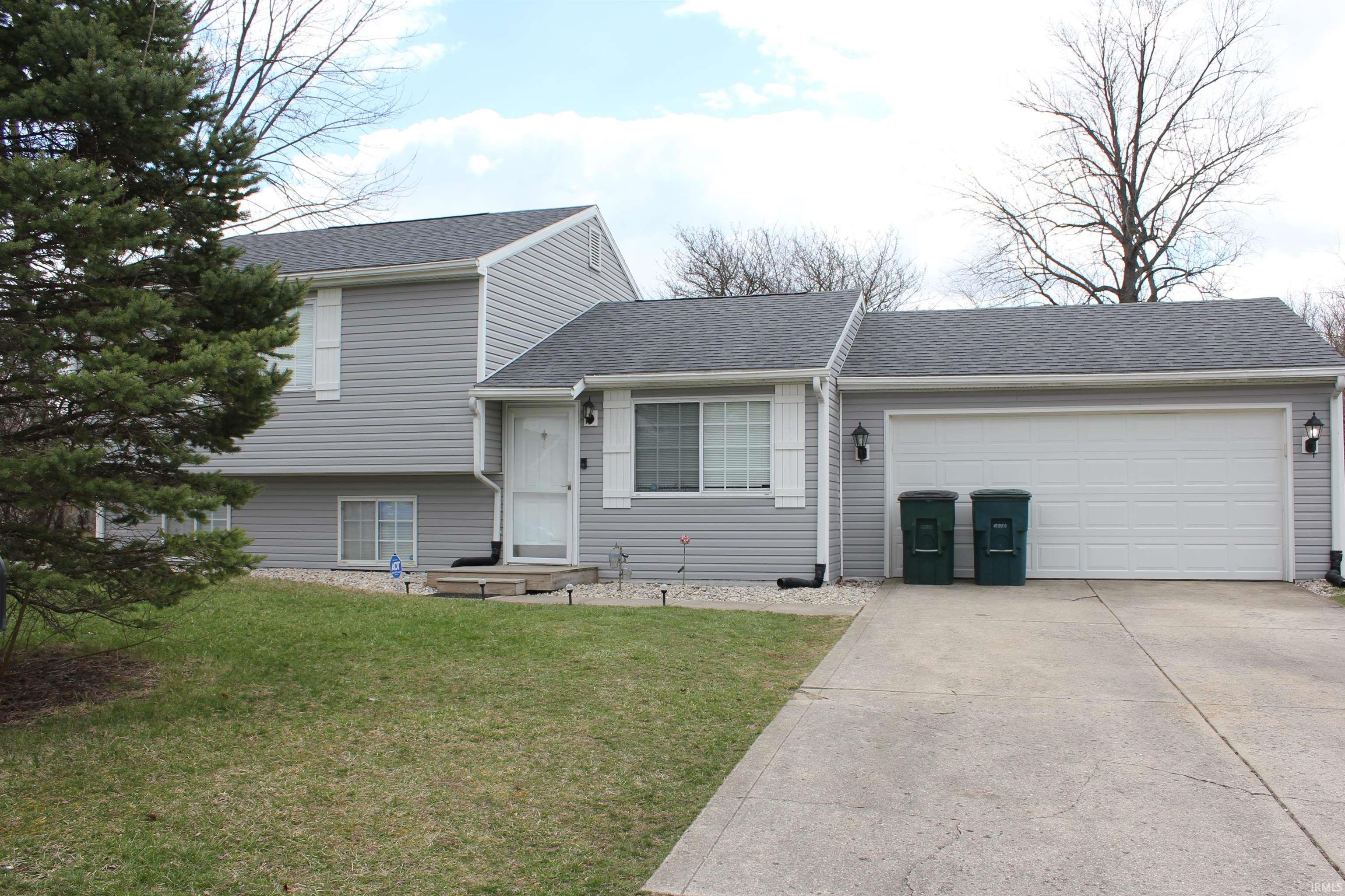 1408 N Olivewood Court