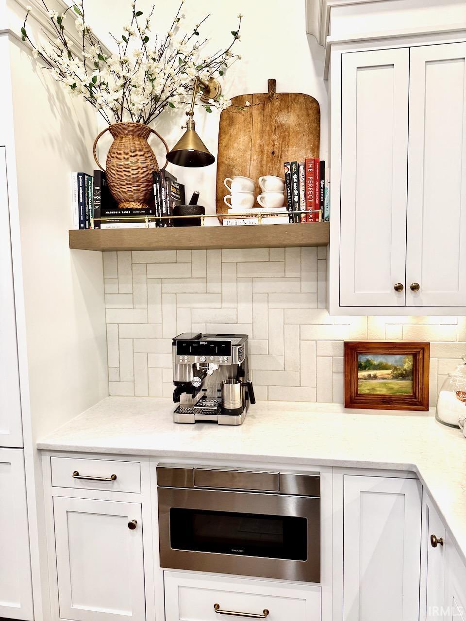 114 S Walnut Street Unit: 100 & 200