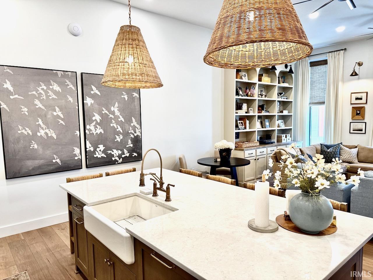 114 S Walnut Street Unit: 100 & 200