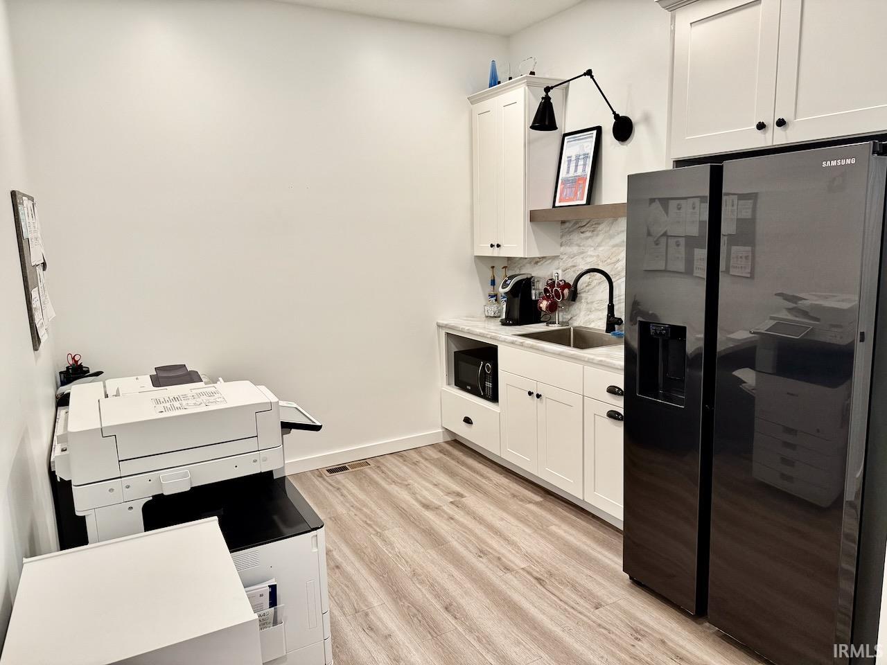 114 S Walnut Street Unit: 100 & 200