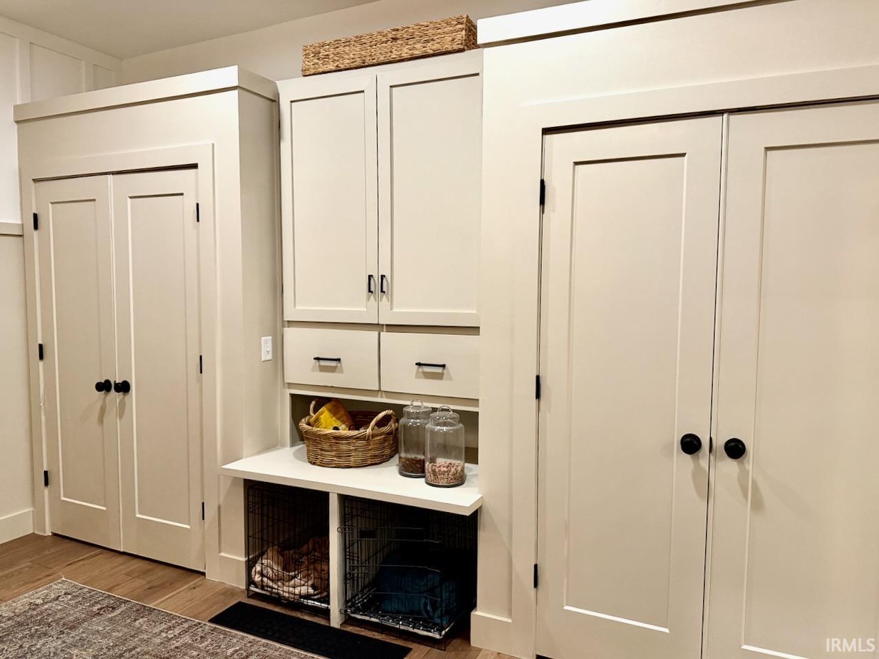 114 S Walnut Street Unit: 100 & 200