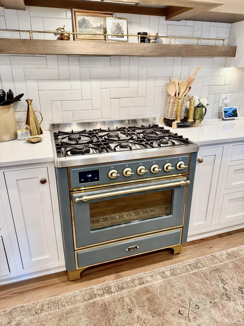 114 S Walnut Street Unit: 100 & 200