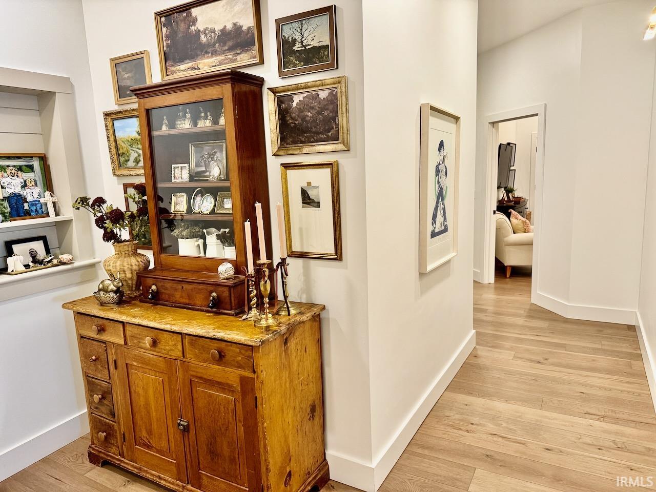 114 S Walnut Street Unit: 100 & 200