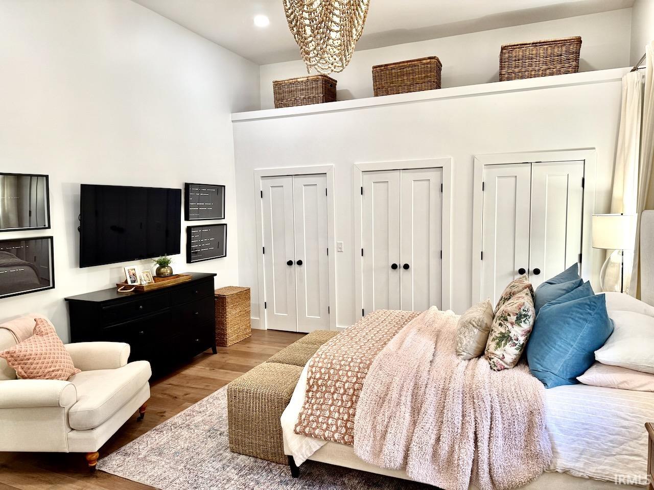 114 S Walnut Street Unit: 100 & 200