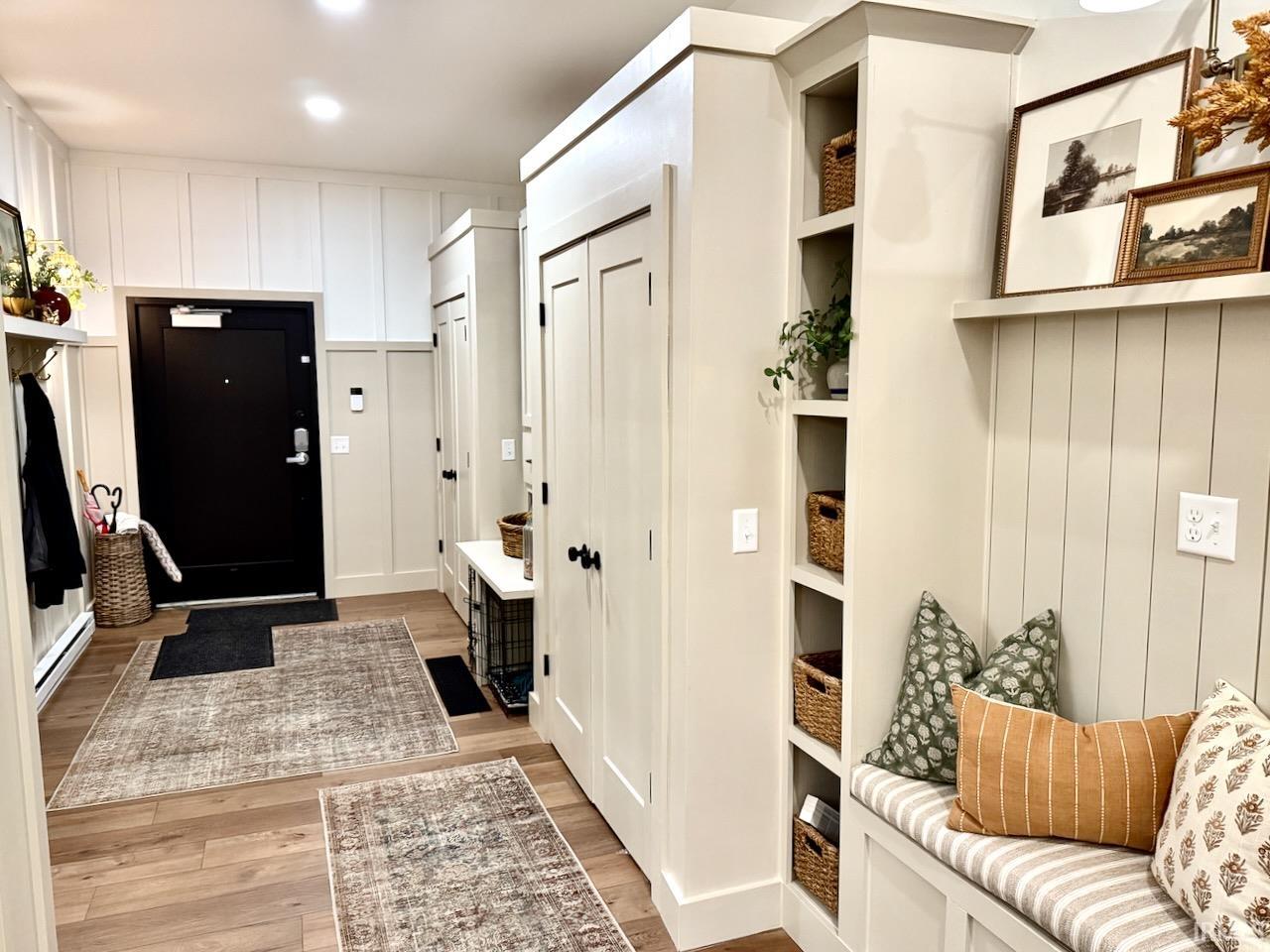 114 S Walnut Street Unit: 100 & 200