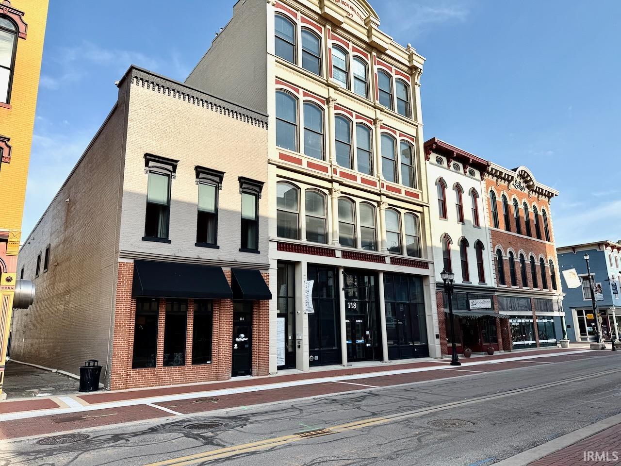 114 S Walnut Street Unit: 100 & 200